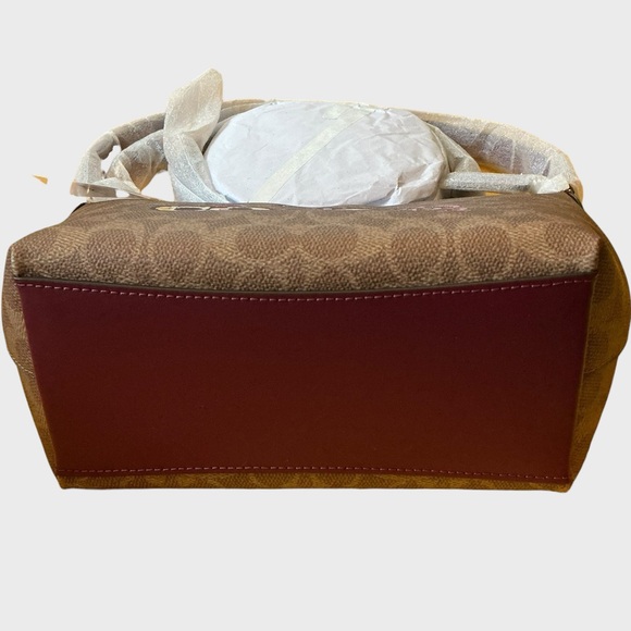 Coach CX588 Signature Canvas Shoulder Bag Horse & Carriage Print - Picture 6 of 13